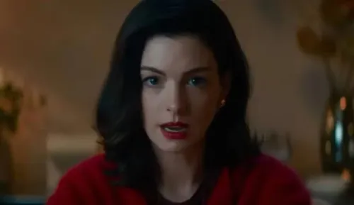 
					'Verity', filme com Anne Hathaway e Dakota Johnson, adapta o romance de Colleen Hoover
				
				