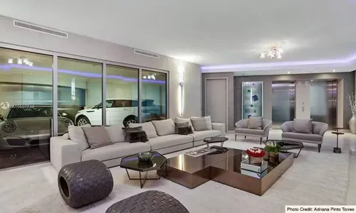 
					Elevador para carro e piscina privativa: os detalhes do apartamento que Zé Felipe emprestou para Virginia nos EUA
				
				