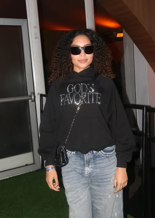 
					Rock in Rio: veja os melhores e piores looks dos famosos para o 4º dia
				
				