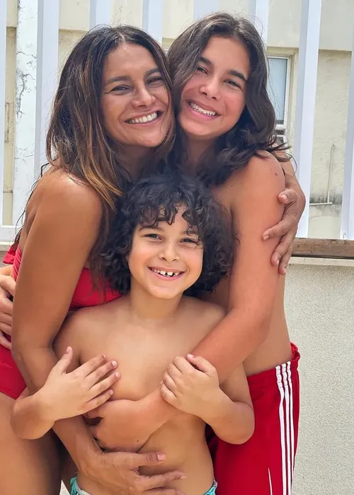 
					Maju, Ivete e mais: 6 famosas que engravidaram depois dos 45 anos
				
				