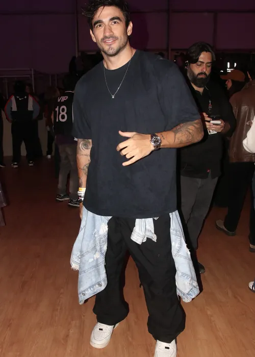 
					Rock in Rio: veja como os famosos ousaram nos looks no 3º dia; FOTOS
				
				