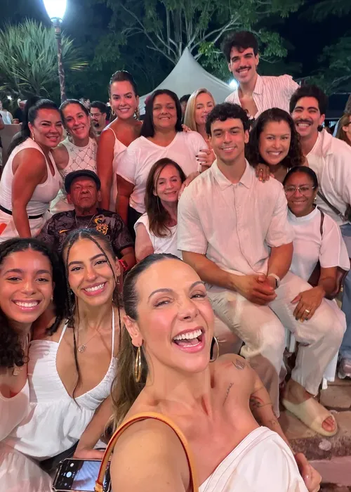 
					Saiba quem é a nova namorada de Camilly Victória; conheça a nora de Xanddy e Carla Perez
				
				