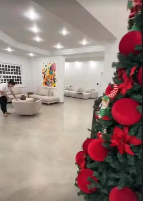 
					Scooby toma decisão sobre mansão gigante após fim com Cíntia Dicker
				
				