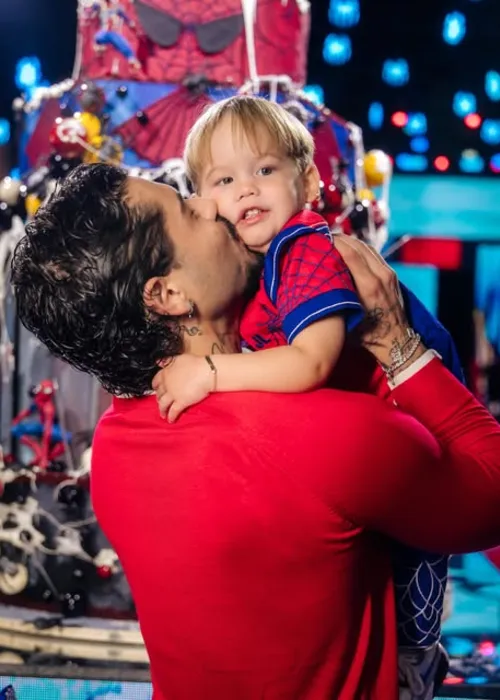 
					Virginia Fonseca e Zé Felipe surgem juntos em festão de José Leonardo
				
				