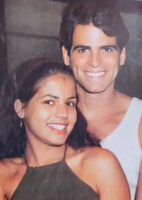 
					Após flerte com Paulo Zulu, Nívea Stelmann revela nunca ter dado beijo técnico; relembre casais dela na ficção
				
				