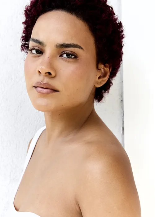 
					Bella Campos muda radicalmente o visual e surge com novo cabelo; FOTOS
				
				
