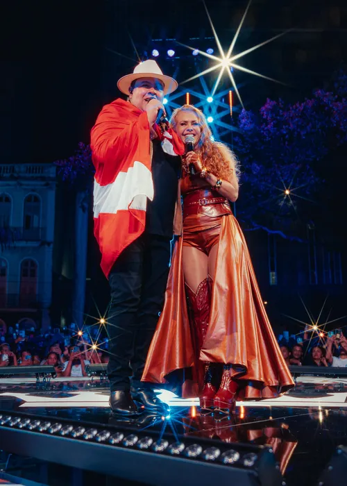 
					Compositor revela que Joelma mudou letra de “Príncipe Encantado” por causa da religião: 'Não se sentia mais confortável'
				
				
