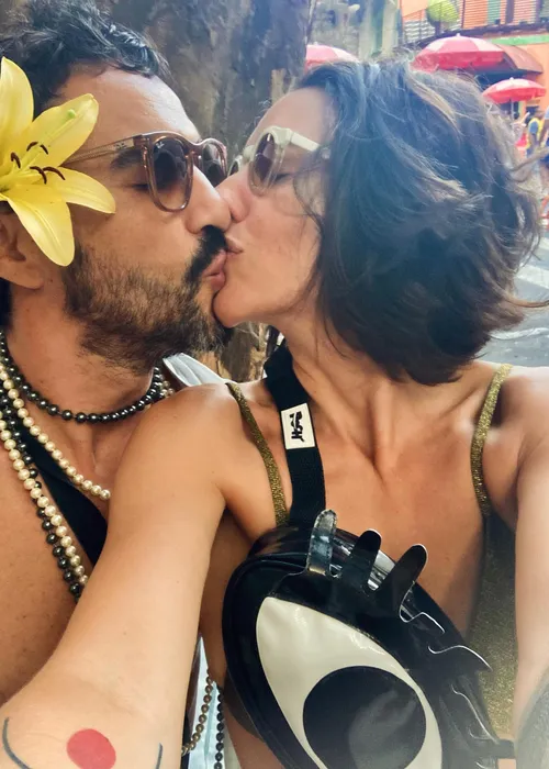 
					Conheça Fabiana Comparato: namorada discreta de Caio Blat é irmã de atriz famosa e trabalhou com ex do ator
				
				