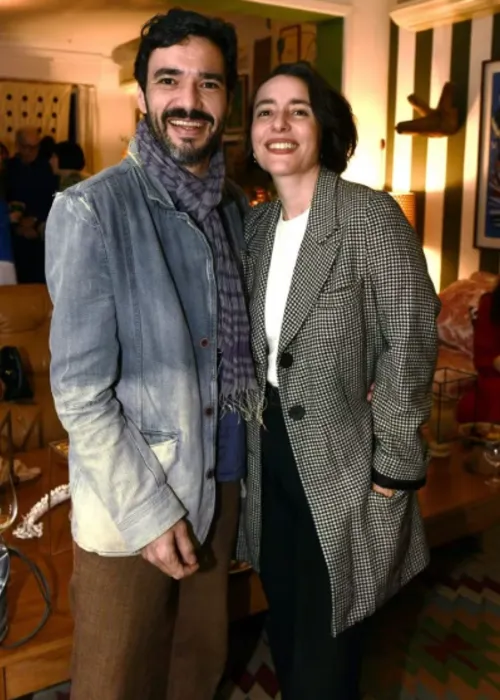 
					Conheça Fabiana Comparato: namorada discreta de Caio Blat é irmã de atriz famosa e trabalhou com ex do ator
				
				