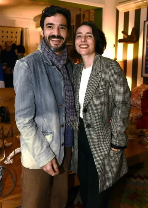 
					Conheça Fabiana Comparato: namorada discreta de Caio Blat é irmã de atriz famosa e trabalhou com ex do ator
				
				
