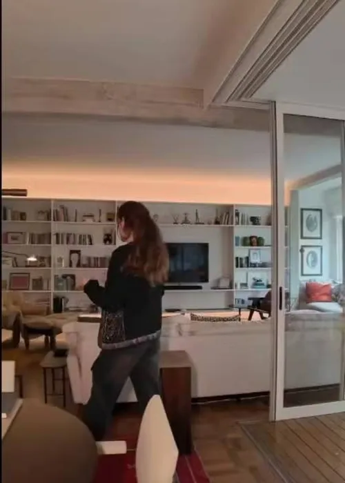 
					Escalada para a novela da Globo, Alessandra Negrini tenta se livrar de apartamento de luxo todo reformado em São Paulo
				
				