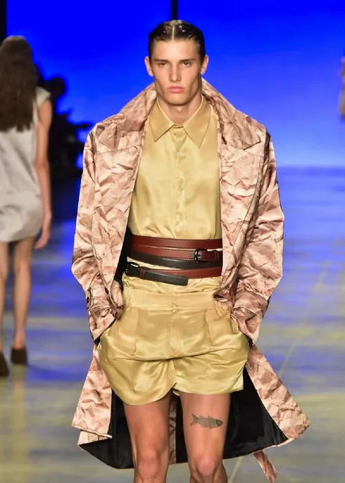
					Fernanda Lima exalta filho, João Hilbert, em desfile do SPFW e Rodrigo Hilbert se emociona: 'Bonito é o de menos'
				
				