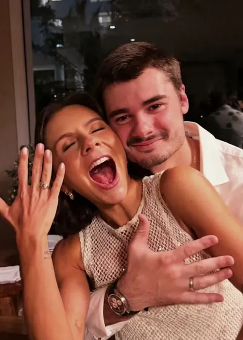
					Filho de Fábio Assunção faz festa luxuosa de noivado após pedido emocionante; veja fotos
				
				