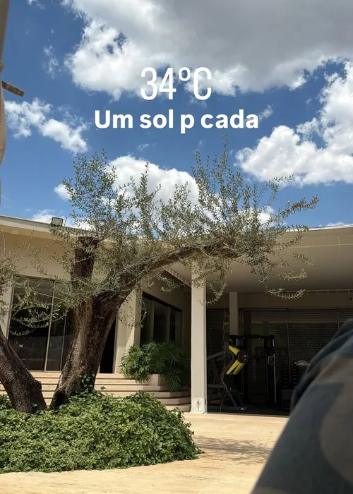
					Filho de Virginia, José Leonardo vai parar no hospital após acidente em casa
				
				