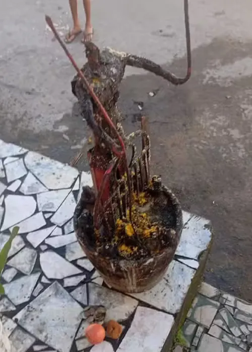 
					Mãe de santo denuncia pastor por quebrar imagem de orixá na Bahia
				
				