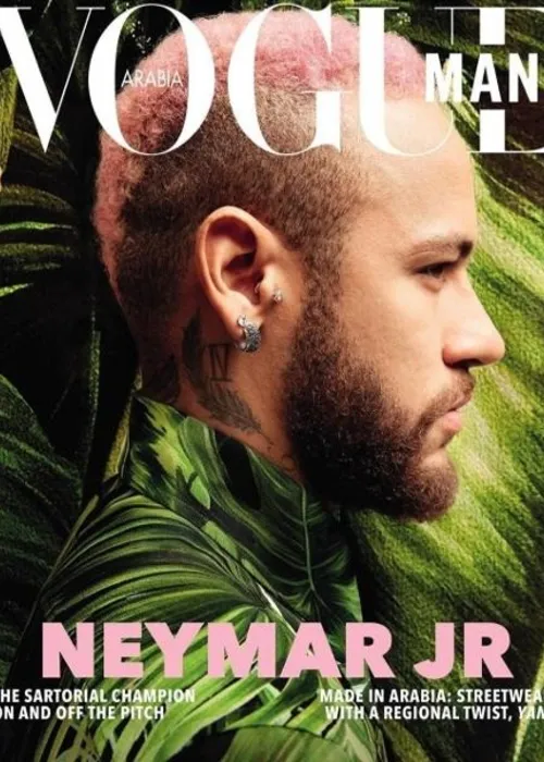 
					Neymar exibe 'novo rosto' e surpreende fãs; relembre mudanças de visual do jogador
				
				