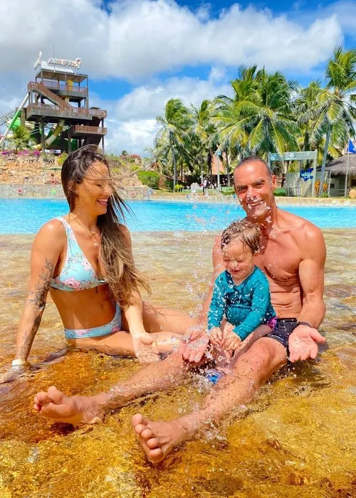 
					Quem é Elaine Quisinski, ex de Paulo Zulu que detonou 'flerte' com Nívea Stelmann
				
				