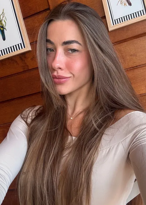 
					Quem é Elisa Klein, novo amor do ex-BBB Jonas; modelo recebeu ‘benção’ da sogra polêmica
				
				