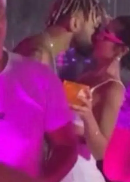 
					Quem é Giovanna Buscacio, nora de Ronaldinho Gaúcho que já viveu affair com Gabigol
				
				