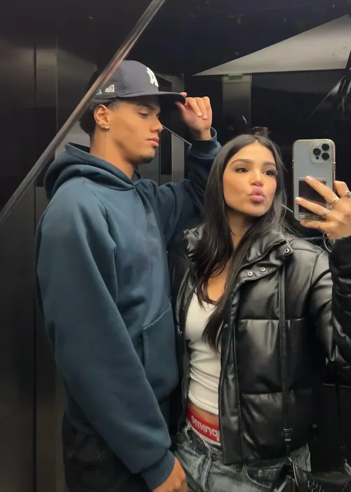 
					Quem é Giovanna Buscacio, nora de Ronaldinho Gaúcho que já viveu affair com Gabigol
				
				