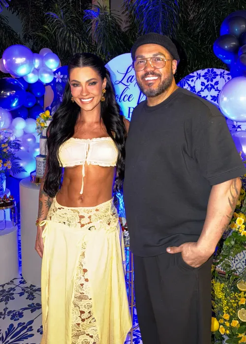 
					Rayane Figliuzzi comemora aniversário ao lado de Belo e surpreende ao comentar término após brigas e acusação de traição
				
				