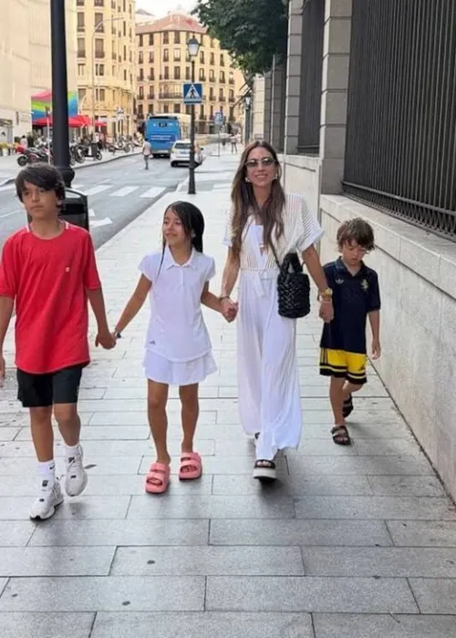 
					Relembre o casamento de Patrícia Abravanel com Fábio Faria, que enfrenta forte crise após polêmica com Vorcaro
				
				