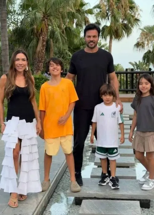 
					Relembre o casamento de Patrícia Abravanel com Fábio Faria, que enfrenta forte crise após polêmica com Vorcaro
				
				