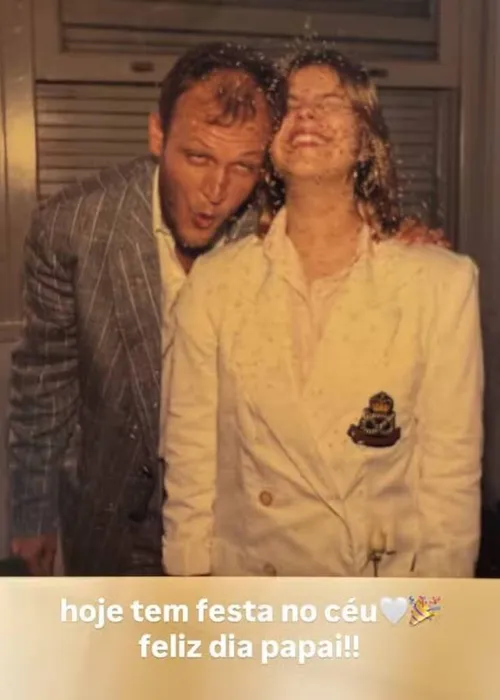 
					Sobrinha de Xuxa, Nikki Meneghel surpreende com foto rara ao lado da irmã misteriosa
				
				