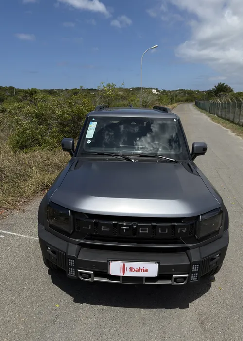 
					Testamos a versão 4x4 do super SUV T2
				
				