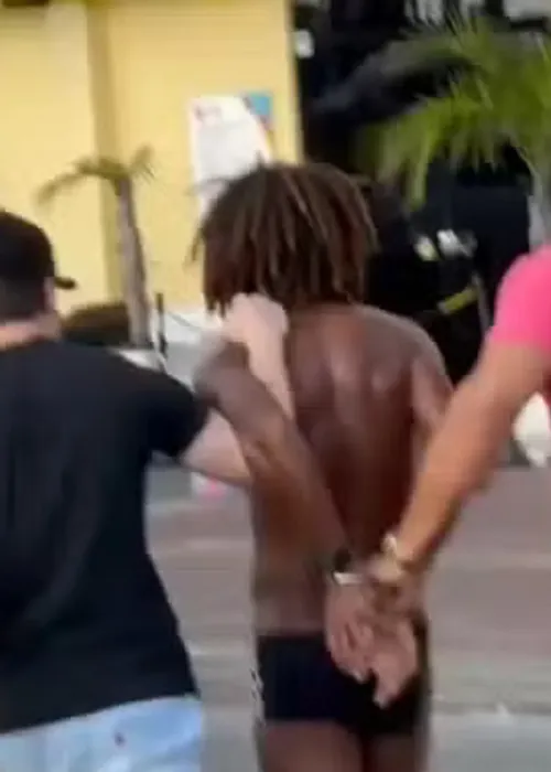 
					Turista holandesa denuncia estupro após ficar desnorteada em Salvador
				
				