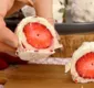 
                  Morango cravejado: aprenda a fazer a receita do substituto do 'morango do amor' com dica de mestre