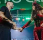 
                  Anitta e Mestre Fafá juntos? Líder da bateria da Grande Rio quebra o silêncio de química em coroação