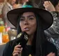 
                  Carol Lekker triplica salário na Record e expõe decisão sobre Eliana