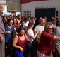 
                  Eleições 2026: vídeo mostra 'empurra-empurra' de eleitores para entrar em escola em Salvador
