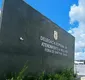 
                  Homem agride mulher, tenta fugir e é atropelado ao ser preso na Bahia
