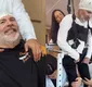 
                  Mingau, do Ultraje a Rigor, emociona web ao aparecer andando 3 anos após levar tiro na cabeça; relembre caso