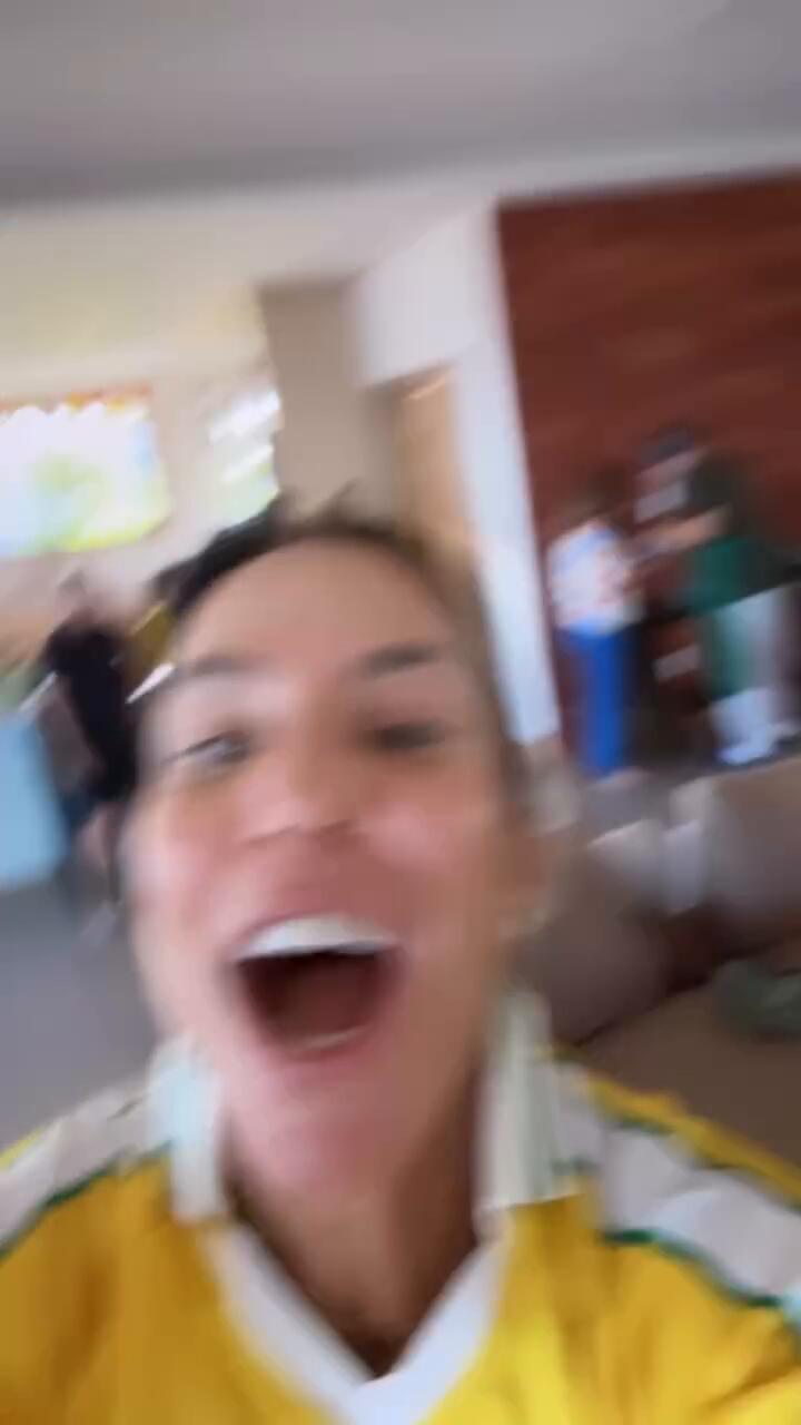 Ivete, Bell e mais: famosos celebram virada do Brasil na Copa do Mundo