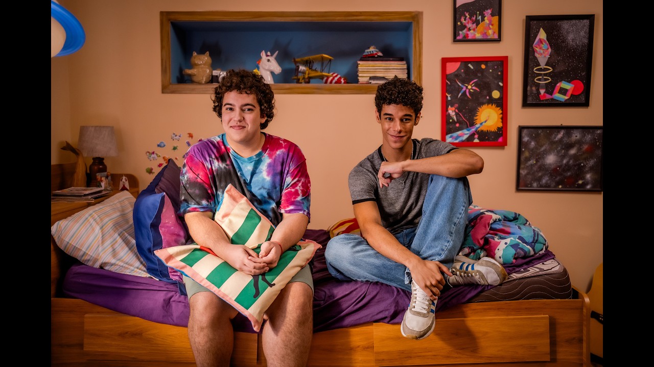 'Quinze Dias': estreia romance gay adaptado de livro brasileiro