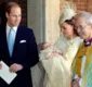 
                  William e Kate batizam príncipe George em cerimônia reservada