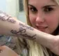 
                  Bárbara Evans se arrepende e começa a remover tatuagem polêmica