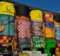 
                  Artistas Os Gemeos finalizam painel gigante de 360º no Canadá