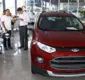 
                  Anúncio com EcoSport pela metade do preço leva muitos às lojas