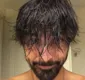 
                  Gianecchini posta foto barbudo e "largado" no Instagram