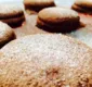 
                  Alfajor caseiro fica pronto em cinco minutos; aprenda a fazer