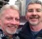 
                  Ex-defensor da 'cura gay' casa com homem nos Estados Unidos