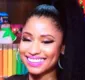 
                  Nicki Minaj ousa no decote e deixa mamilos à mostra em programa