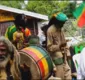 
                  Músicos organizam ato cultural em frente à Praça do Reggae