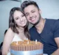 
                  Em foto inédita, Allana Moraes pede Cristiano Araújo em casamento