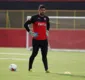
                  Vitória confirma renovação de Fernando Miguel até 2016