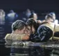 
                  Atriz de 'Titanic' apoia teoria de fãs: Jack cabia na tábua